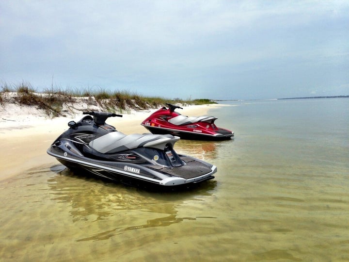 jet skis beached in destin fl