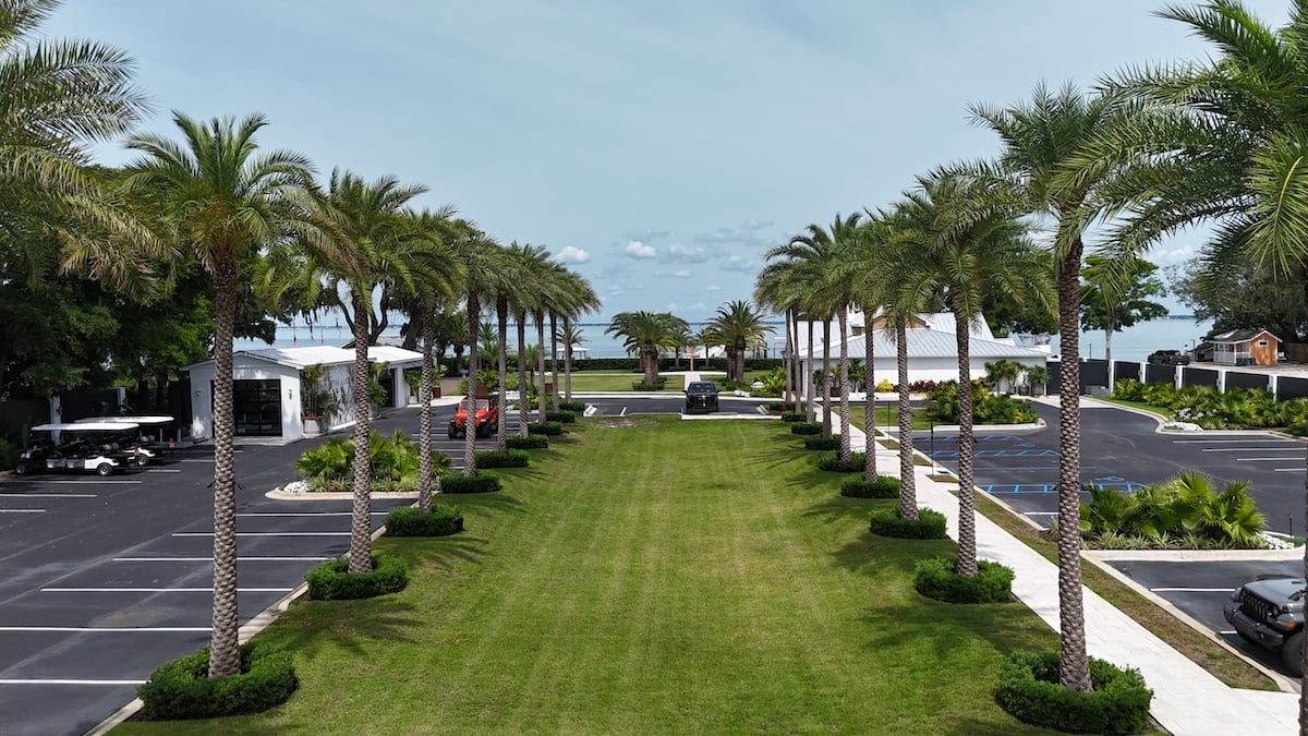 backyard and parking at the alice in destin fl
